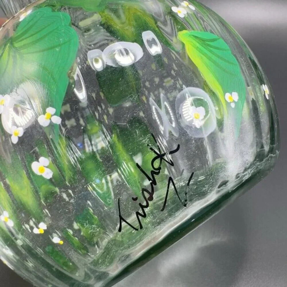 Elegant Impression By Trish Hand Painted Glass Vase‎ Vessel Green Floral Pattern